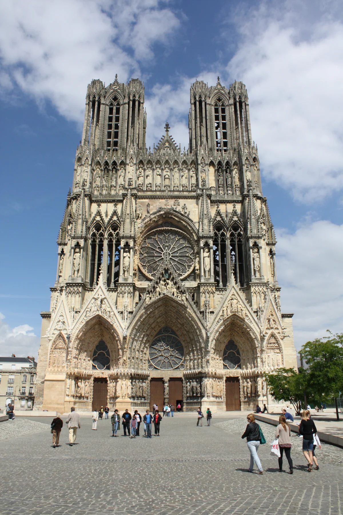 Façade de la cathédrale Notre-Dame de Reims
